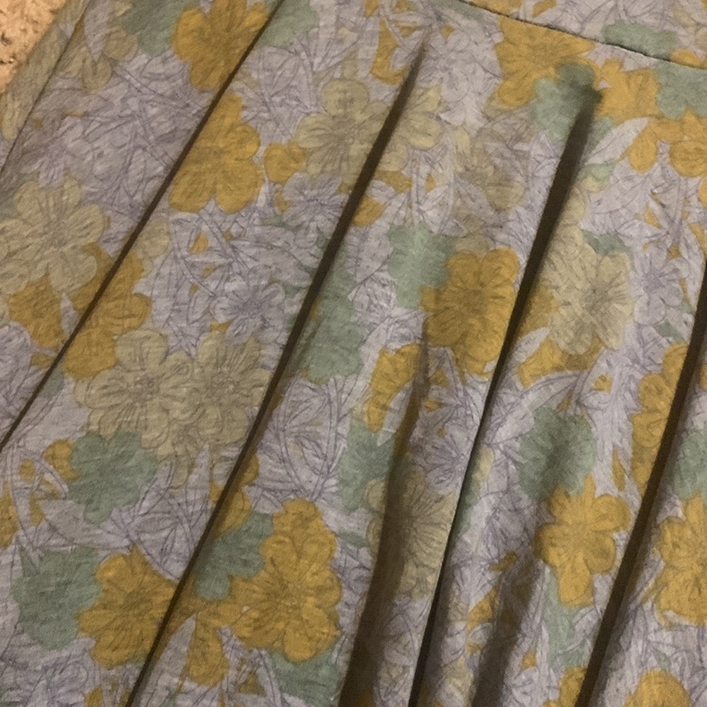 NWOT LULAROE NICOLE - Picture 5 of 7